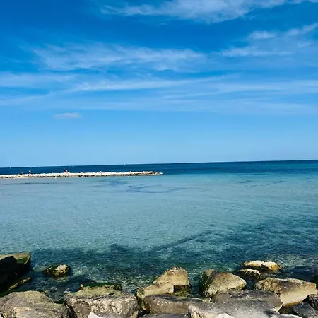 Aurora's Apartamento Bari